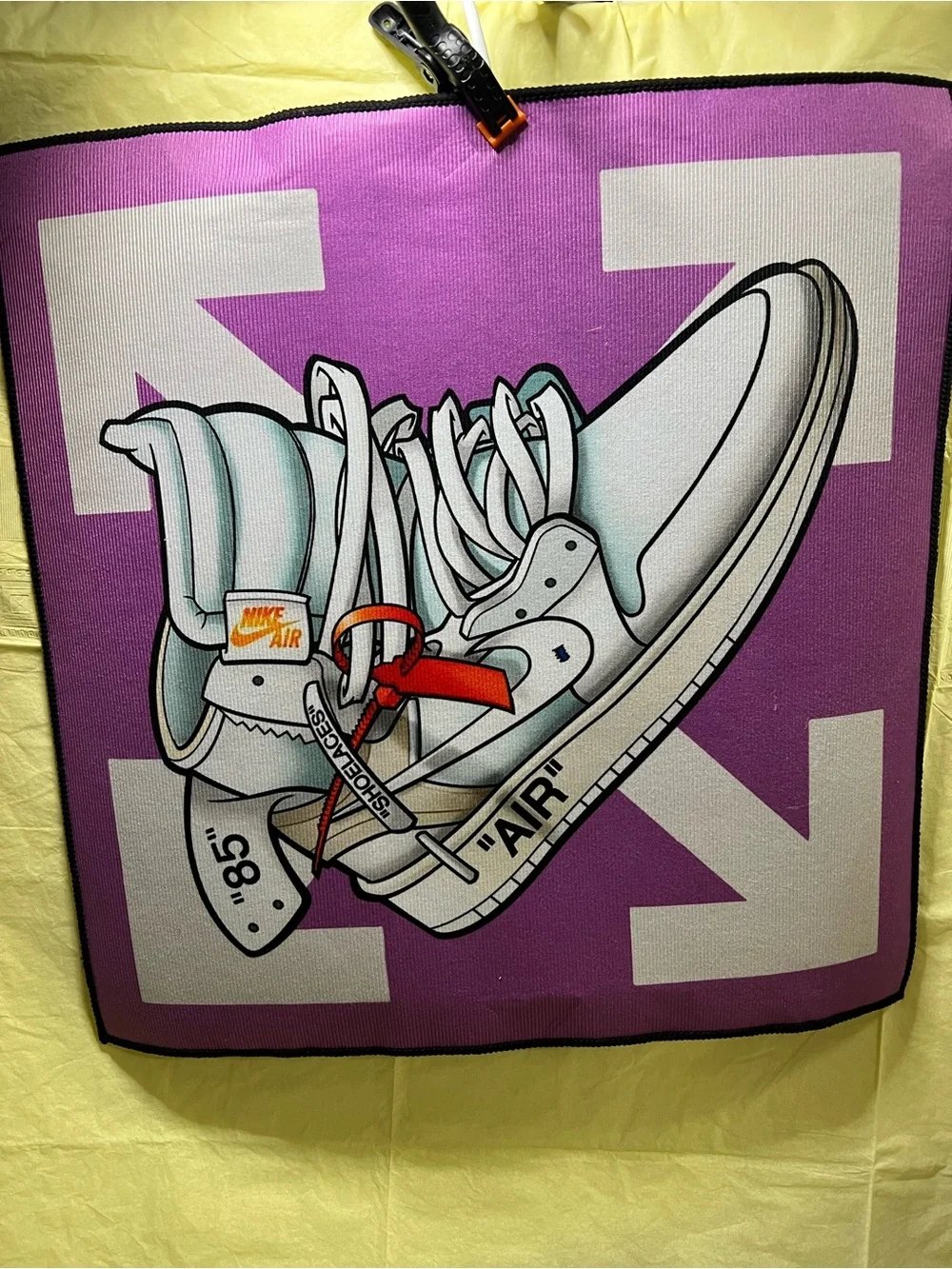Off-White vibrant off